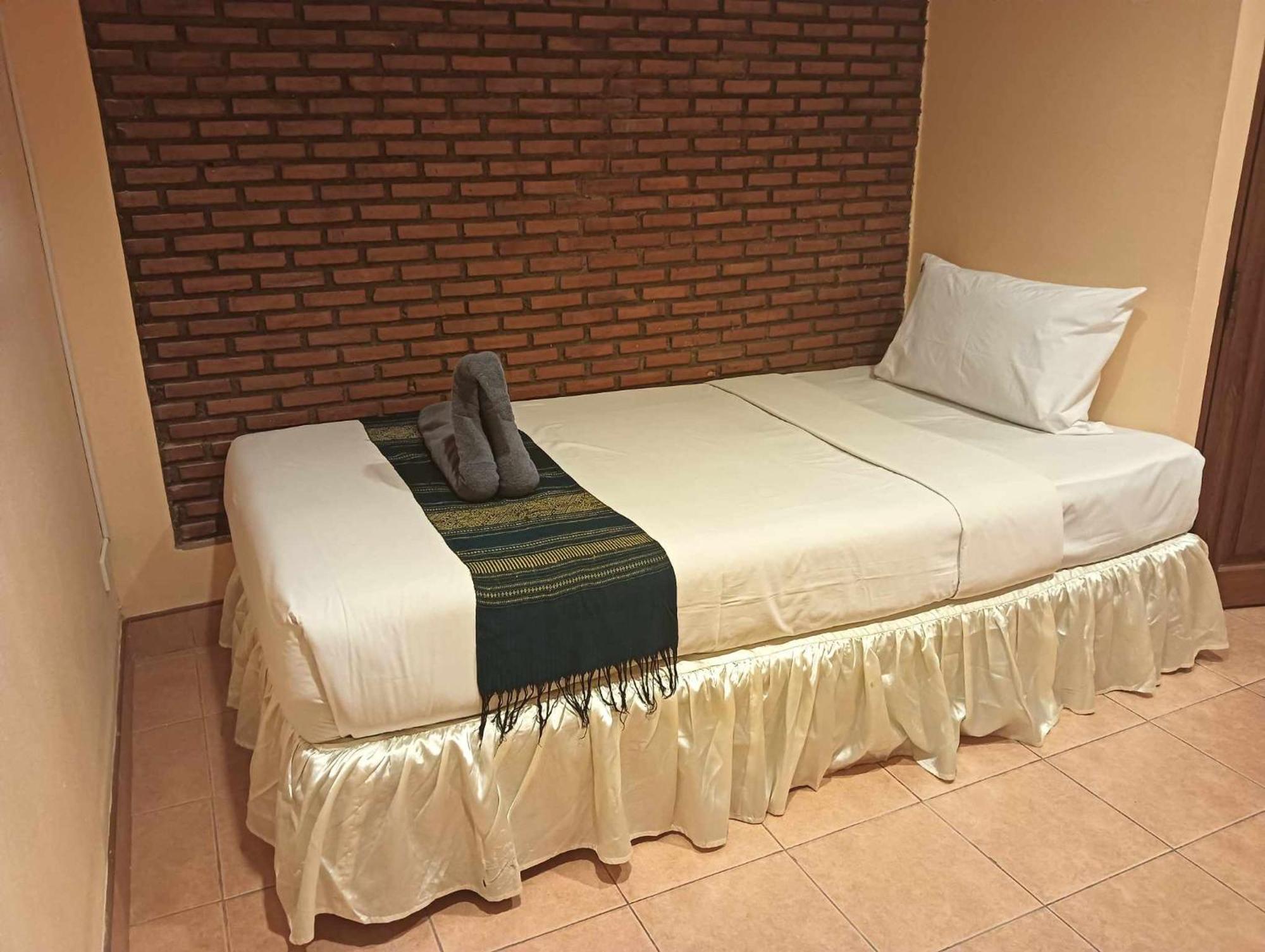 Nid Huahin Hotel Екстер'єр фото