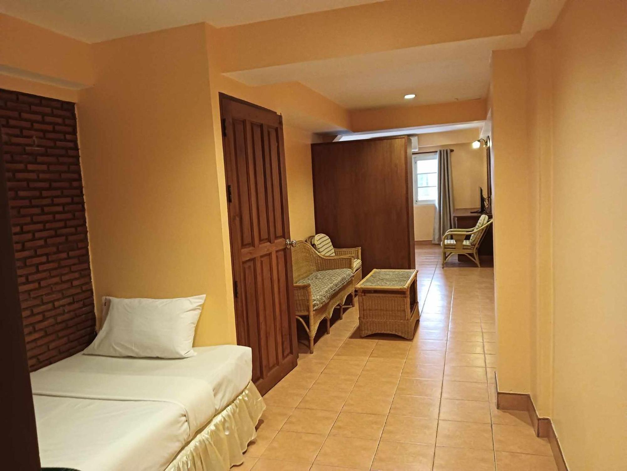 Nid Huahin Hotel Екстер'єр фото