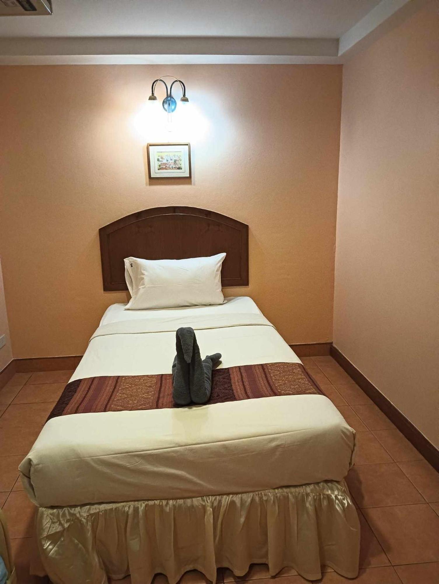 Nid Huahin Hotel Екстер'єр фото